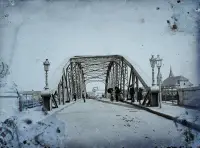 Alžbetin ostrov, most cez rameno Dunaja a kostol sv. Ondreja, Komárno (1911)