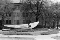 Námestie SNP a Základná umelecká škola Karola Pádivého, Trenčín (1974)