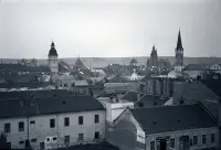 Panoráma centra, Moyzesova ulica a veže kostolov, Košice (1939)