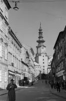 Michalská ulica smerom k Michalskej bráne, Bratislava (1956)