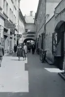 Poštová ulica smerom k Hlavnej ulici, Košice (1939)