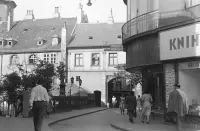 Socha sv. Jána Nepomuckého pri Michalskej bráne, Bratislava (1957)
