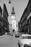 Michalská ulica smerom k Michalskej bráne, Bratislava (1960)