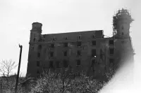 Východná strana hradu počas obnovy, Bratislava (1960)
