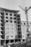 Výstavba obytného domu na Komenského ulici, Košice (1959)