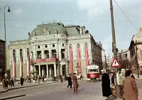 Slovenské národné divadlo a Ganymedova fontána, Bratislava (1960)