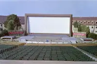 Letné javisko na nádvorí hradu, Bratislava (1960)