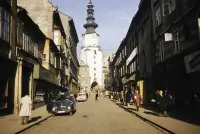 Michalská ulica s výhľadom na Michalskú bránu, Bratislava (1960)