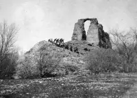 Hanigovský hrad, Olejníkov (1925)