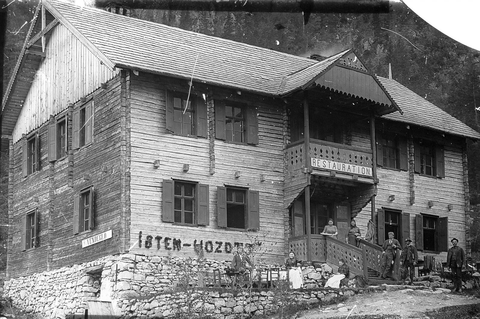 Chata Kamzík vo Veľkej Studenej doline, Vysoké Tatry (1900)