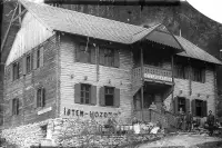 Chata Kamzík vo Veľkej Studenej doline, Vysoké Tatry (1900)