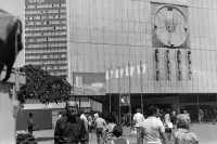 Kamenné námestie, zvonkohra Domu Prior, Bratislava (1973)
