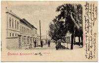 Kasárne pri ulici so stromami, Lučenec (1901)