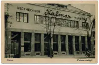Budova reštaurácie Kalmár s veľkými oknami, Lučenec (1942)