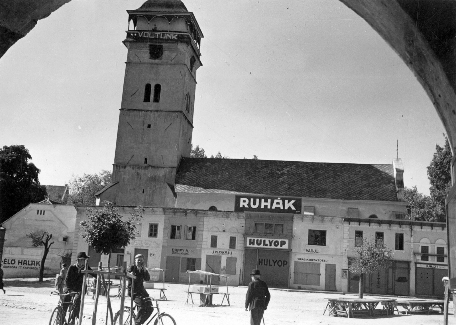 Námestie baníkov so Strážnou vežou, Rožňava (1940)