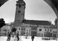 Námestie baníkov so Strážnou vežou, Rožňava (1940)