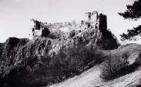 Hrad Šášov, Ladomerská Vieska (1930)