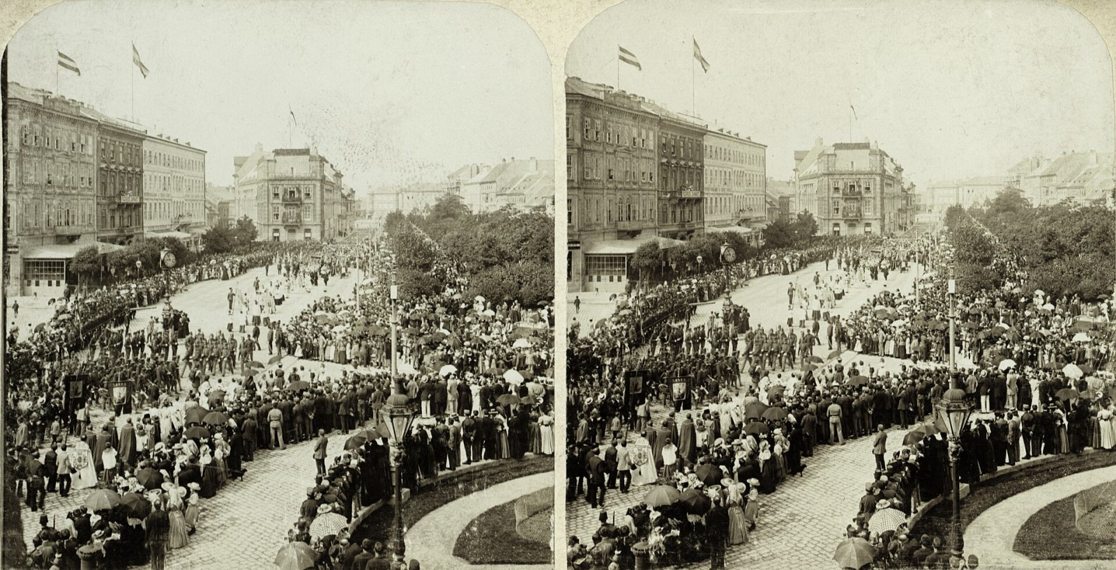 Promenáda (dnes Hviezdoslavovo námestie), Bratislava (1900)