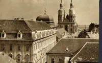 Pohľad na strechy mesta s Bazilikou sv. Mikuláša, Trnava (1930-1949)