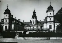 Kaštieľ s nárožnými vežami, Bernolákovo (1930-1949)