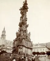 Súsošie Najsvätejšej Trojice a veža kostola, Kremnica (1930-1949)