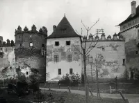 Nádvorie hradu s okrúhlou baštou, Kežmarok (1930-1949)