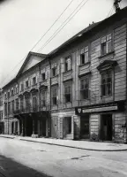Ulica s barokovými domami, Bratislava (1930-1949)