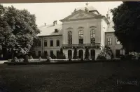 Palác s parkom, Bratislava (1930-1949)