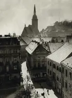 Pohľad ulicou na Dóm sv. Martina, Bratislava (1930-1949)