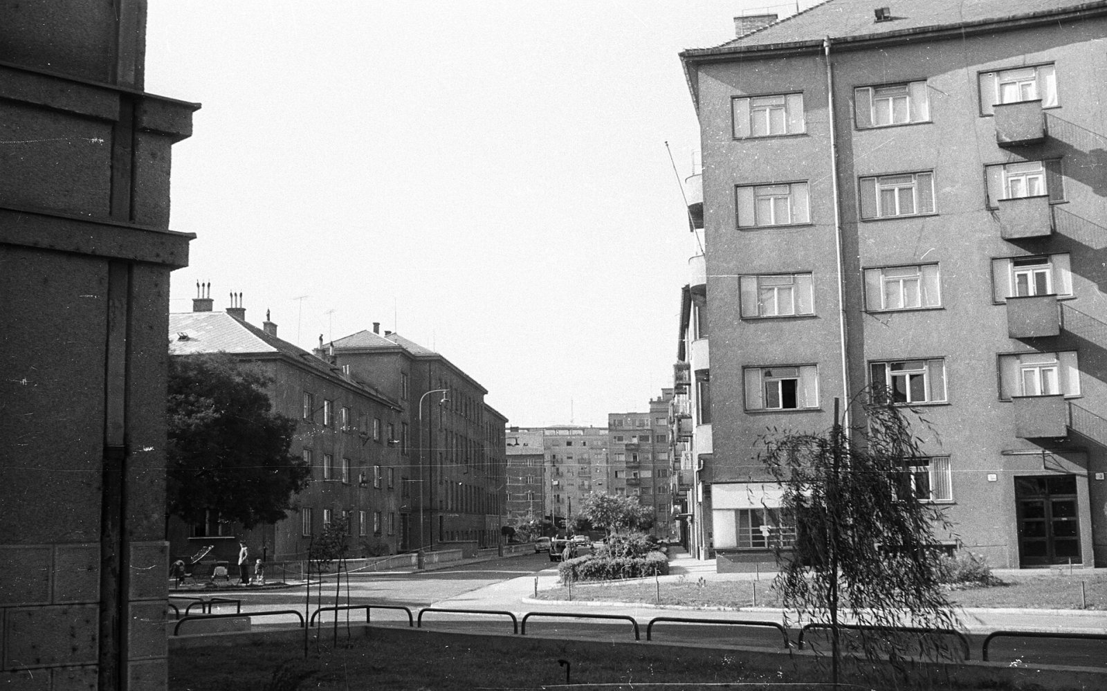 Justičná ulica, pohľad od Karadžičovej ulice, Bratislava (1959)