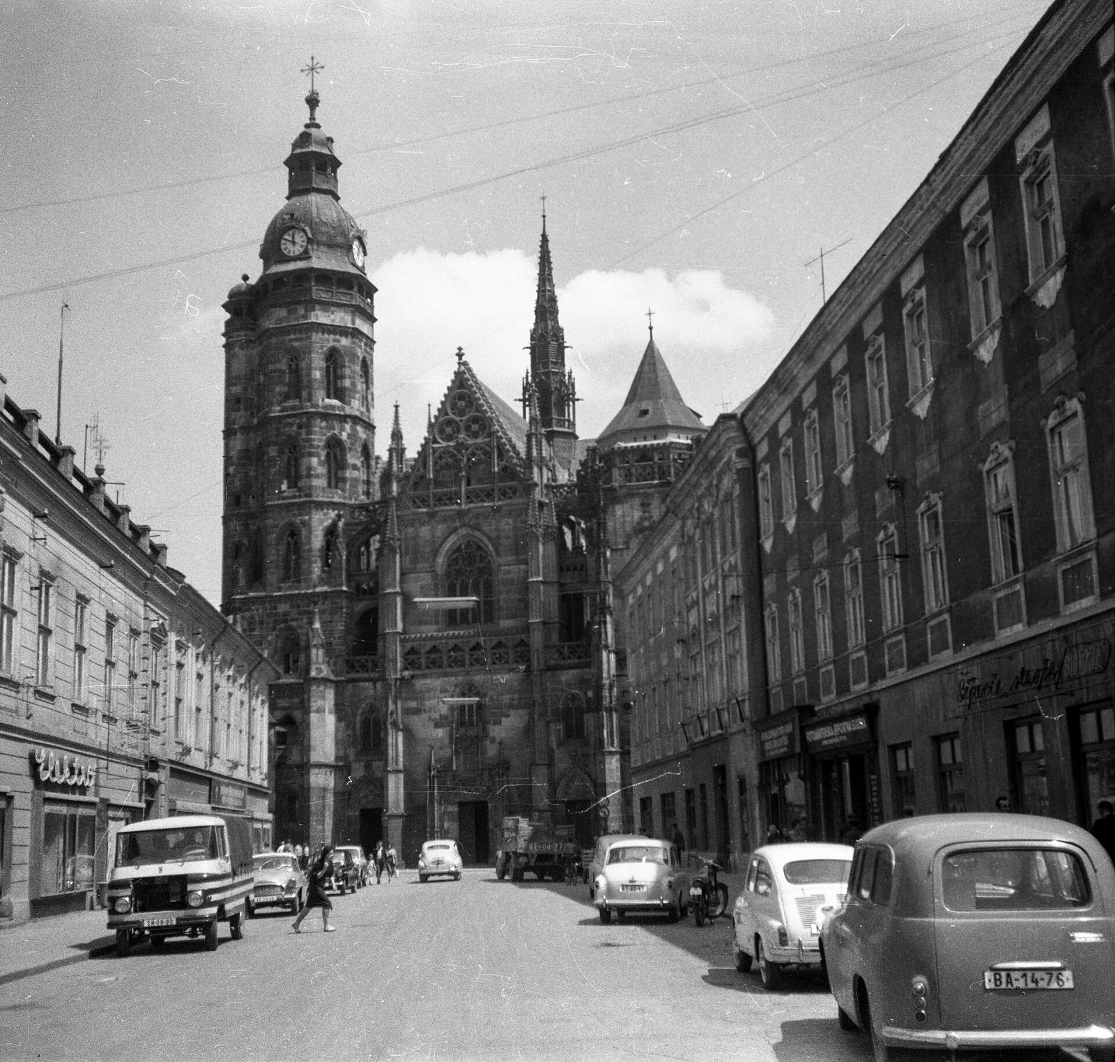 Alžbetina ulica a Dóm sv. Alžbety, Košice (1963)