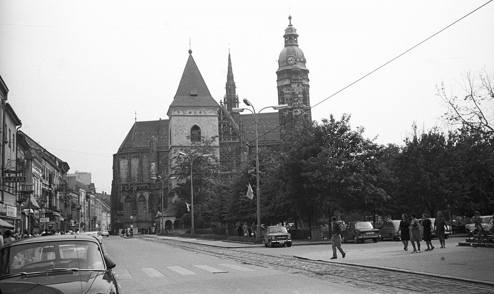 Hlavná ulica, Dóm sv. Alžbety a Urbanova veža, Košice (1972)