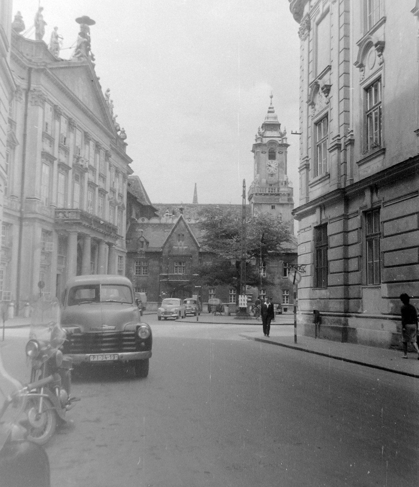 Stará radnica a Klobučnícka ulica, Bratislava (1965)