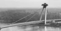 Pohľad z hradu na Most SNP, Bratislava (1973)