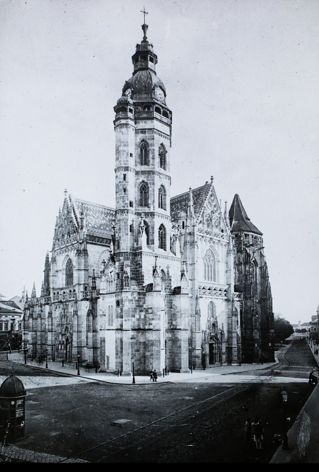 Hlavná ulica a Dóm sv. Alžbety, Košice (1901)
