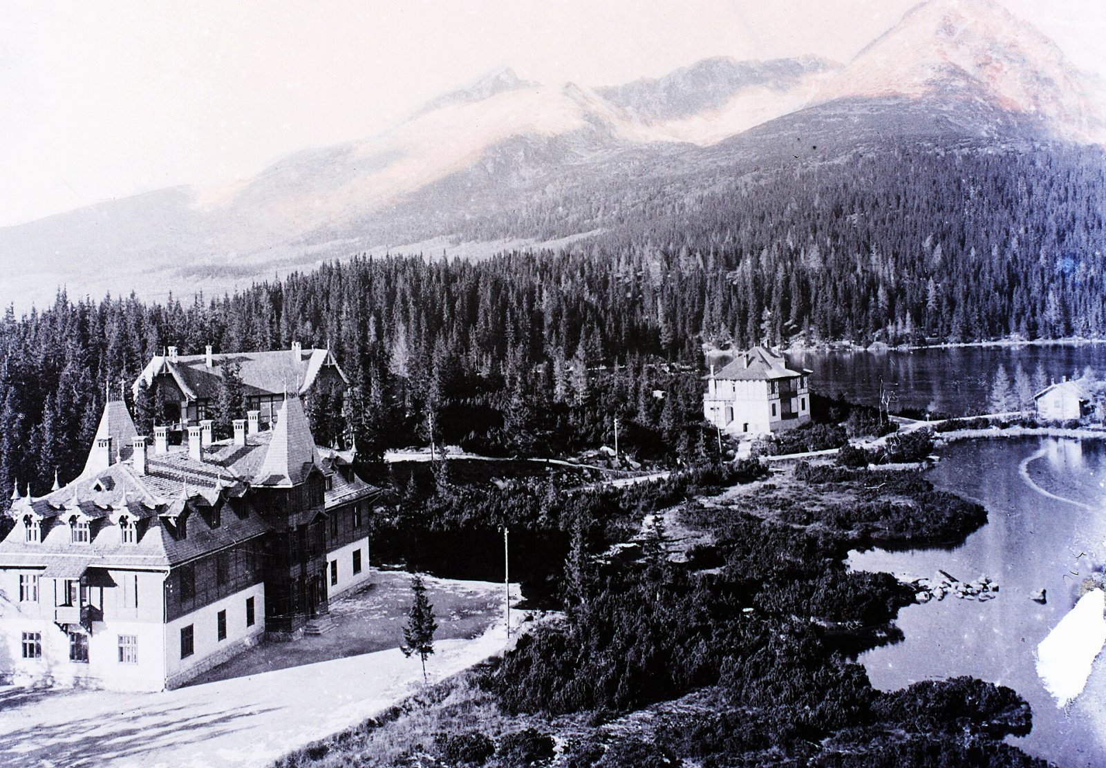 Vily Auguszta, Mária Terézia a Tivoli, Štrba (1906)