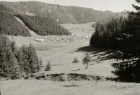 Panoráma obce v doline Hnilca, Dedinky (1935)