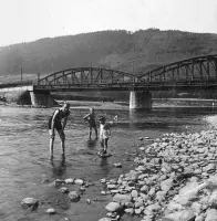 Železničný most cez Hron pri Šášovskom Podhradí, Ladomerská Vieska (1926)