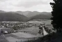 Pohľad na obec a Hron, Medzibrod (1930)