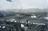 Vysoké Tatry z veže kostola sv. Egídia, v strede Veľká, Poprad (1906)
