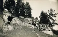 Jaskyne, Dedinky (1928)