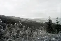 Planina Kláštorisko, vpravo Kozie kamene, Dedinky (1929)
