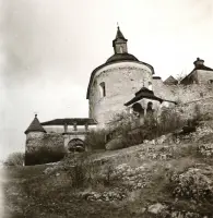Hrad Krásna Hôrka, Krásnohorské Podhradie (1942)