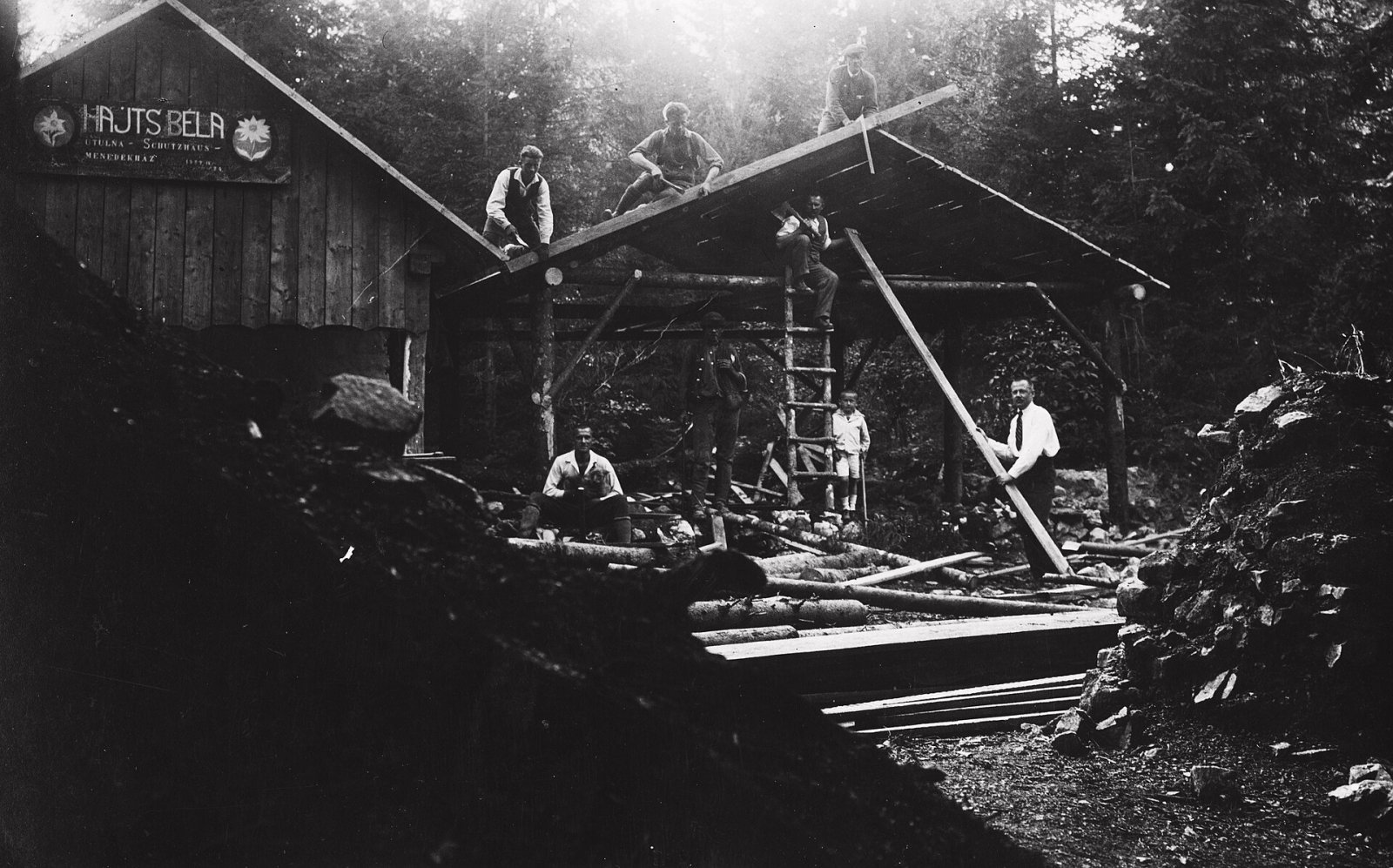 Turistická chata Bélu Hajtsa, Dedinky (1937)