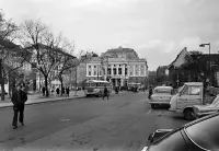 Hviezdoslavovo námestie a Slovenské národné divadlo, Bratislava (1973)