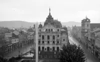 Hlavné námestie, Štátne divadlo a kostol Najsvätejšej Trojice, Košice (1938)