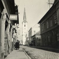 Björnsonova ulica s pohľadom ku katolíckemu kostolu, Nové Zámky (1941)