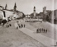 Námestie SNP, hodinová veža a katedrála sv. Františka Xaverského, Banská Bystrica (1915)