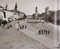 Námestie SNP, hodinová veža a katedrála sv. Františka Xaverského, Banská Bystrica (1915)