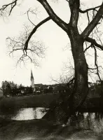 Breh Hornádu a kostol Nanebovzatia Panny Márie, Spišská Nová Ves (1929)